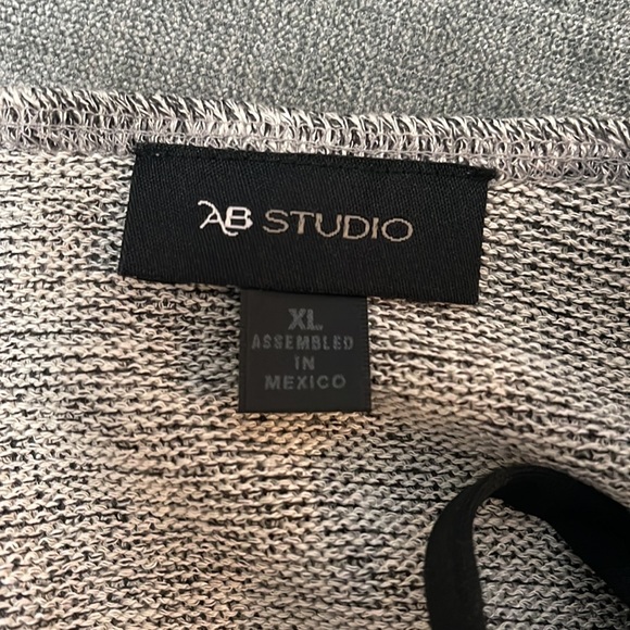 AB STUDIO textured sweater over black cami NWT (23G7C86) - Picture 10 of 14